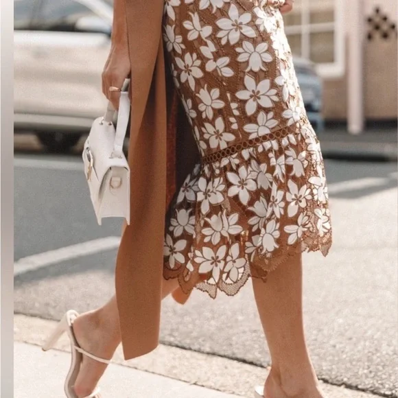 Floral Lace Maxi Dress in Brown and White - Picture 2 of 9